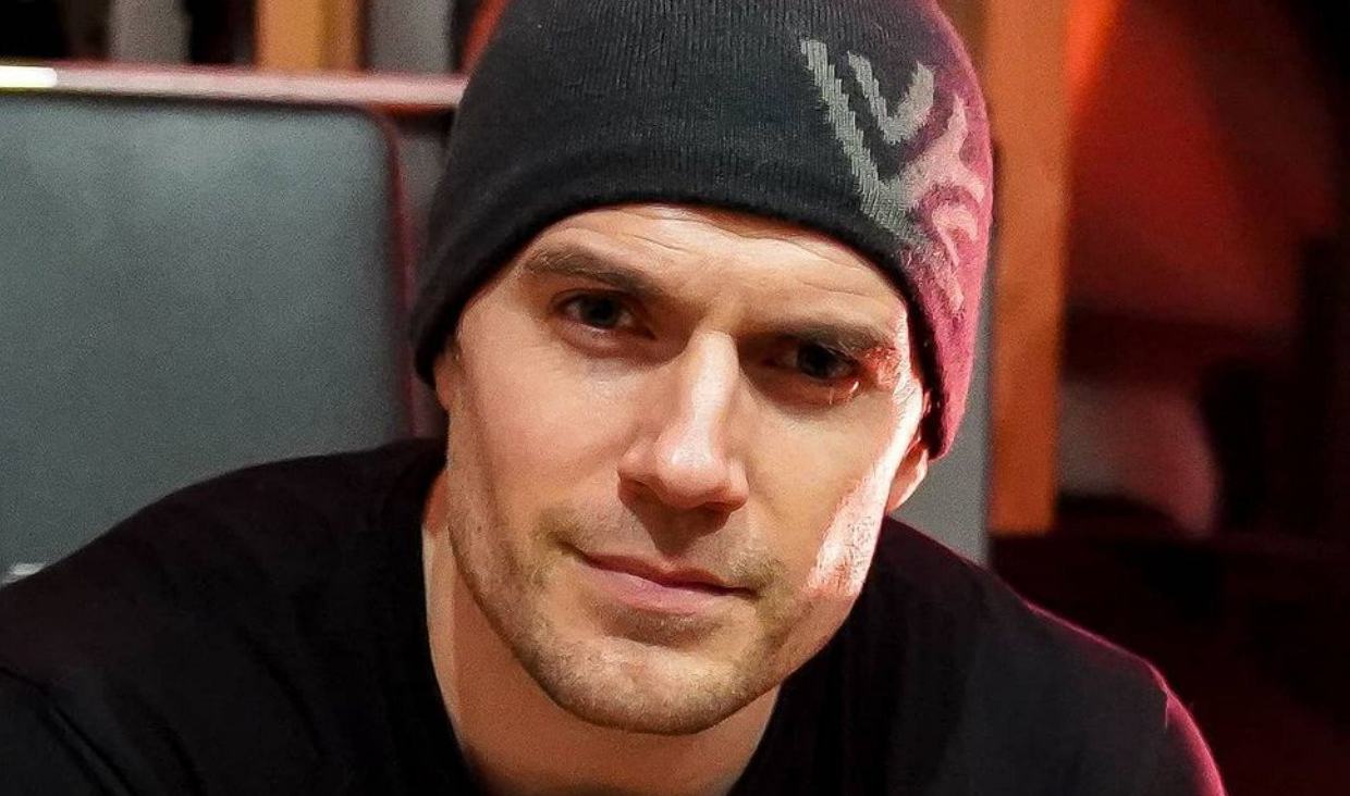 Henry Cavill Dilirik Bintangi Reboot Highlander